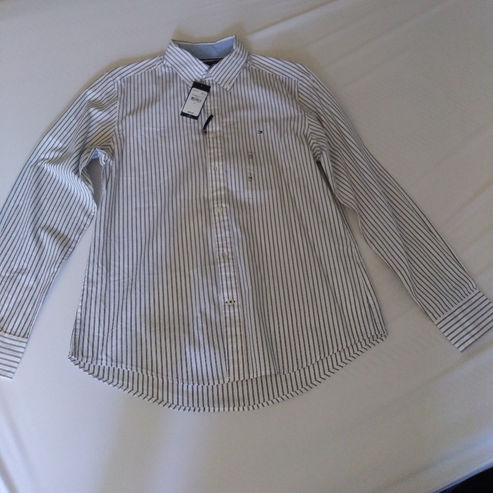 Tommy Hilfiger Medium white with navy blue strips